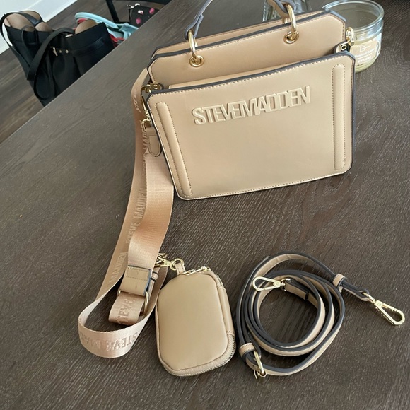 Steve Madden Handbags - Steve Madden Evelyn bag